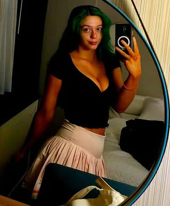 Airica demia  page leaked private photo uncensored HD quality