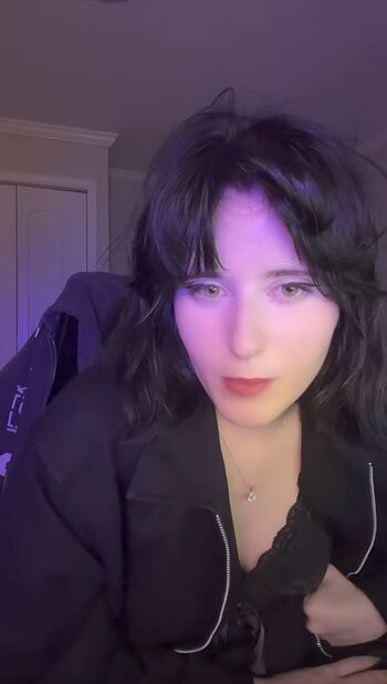 Akutles  page leaked private photo uncensored HD quality