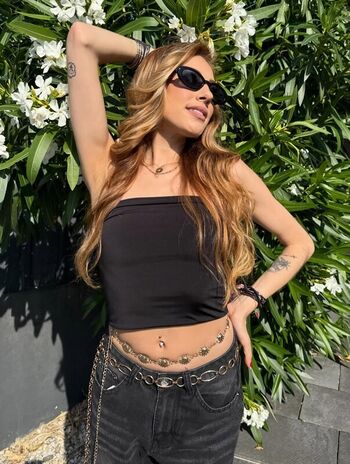 Alaiajeanneau leaked private photo uncensored HD quality