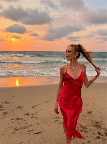 Alaiajeanneau leaked private photo uncensored HD quality