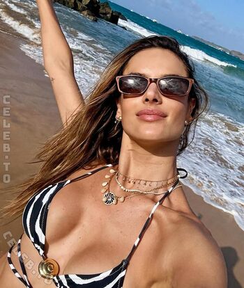 Alessandra ambrosio  page leaked private photo uncensored HD quality