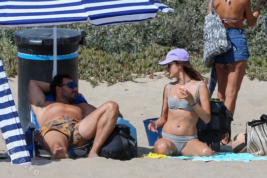 Alessandra ambrosio  page leaked private photo uncensored HD quality