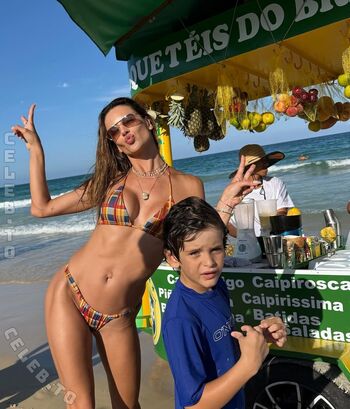 Alessandra ambrosio  page leaked private photo uncensored HD quality