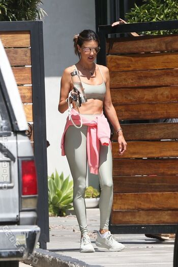 Alessandra ambrosio  page leaked private photo uncensored HD quality