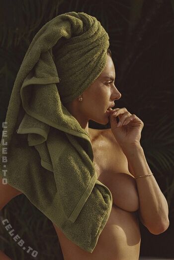 Alessandra ambrosio  page leaked private photo uncensored HD quality