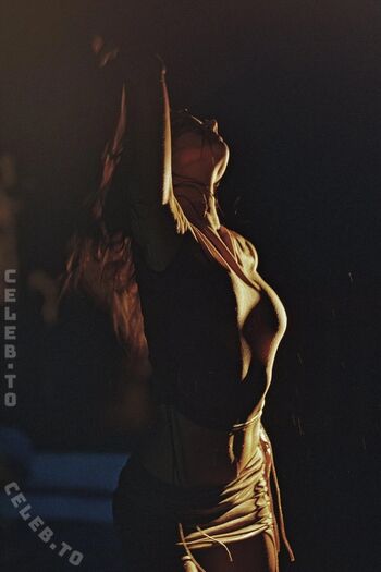 Alessandra ambrosio  page leaked private photo uncensored HD quality