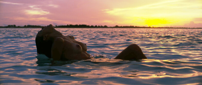 Alessandra ambrosio  page leaked private photo uncensored HD quality