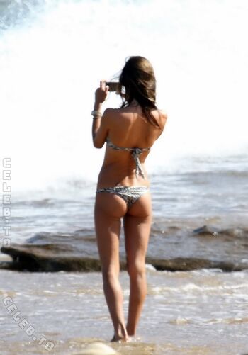 Alessandra ambrosio  page leaked private photo uncensored HD quality