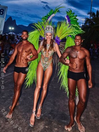 Alessandra ambrosio  page leaked private photo uncensored HD quality