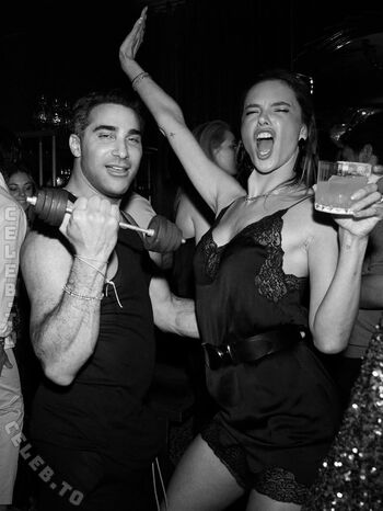 Alessandra ambrosio  page leaked private photo uncensored HD quality