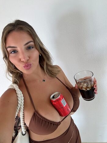Aliceiloves  page leaked private photo uncensored HD quality