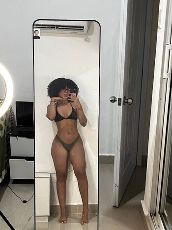 Angiencarnacion leaked private photo uncensored HD quality