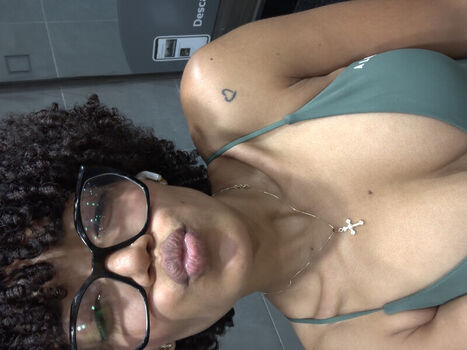 Angiencarnacion leaked private photo uncensored HD quality