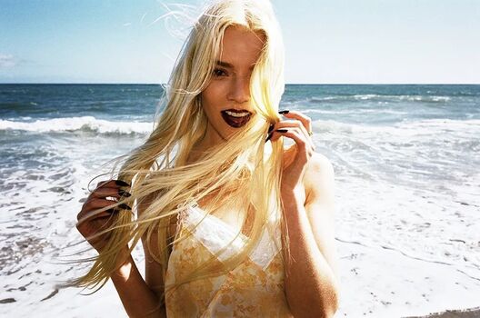 Anya taylor joy  page leaked private photo uncensored HD quality