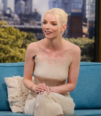 Anya taylor joy  page leaked private photo uncensored HD quality