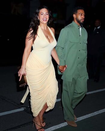 Ashley graham page leaked private photo uncensored HD quality
