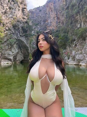 Aslihel page leaked private photo uncensored HD quality