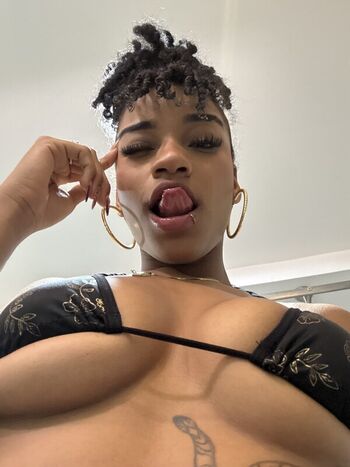 Avamystiquex leaked private photo uncensored HD quality