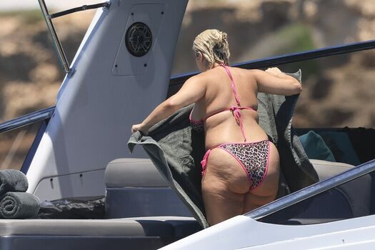 Bebe rexha page leaked private photo uncensored HD quality