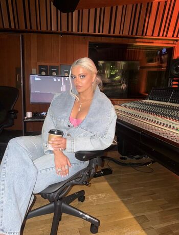 Bebe rexha leaked private photo uncensored HD quality