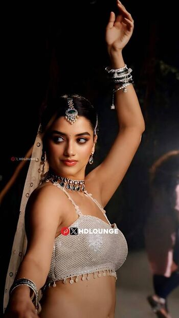 Bhagyashri leaked private photo uncensored HD quality