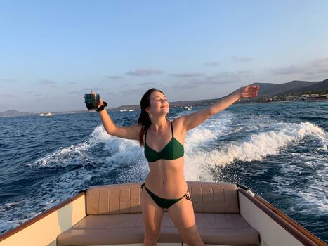 Billie lourd page leaked private photo uncensored HD quality