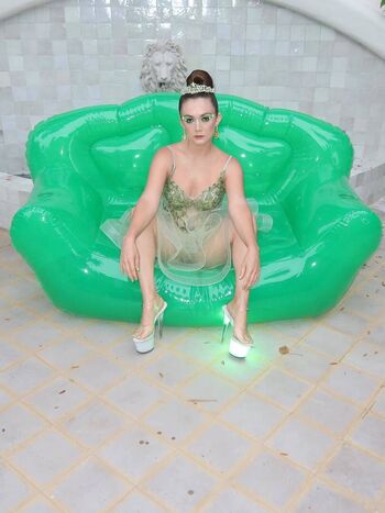 Billie lourd leaked private photo uncensored HD quality