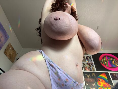 Boob swing page leaked private photo uncensored HD quality