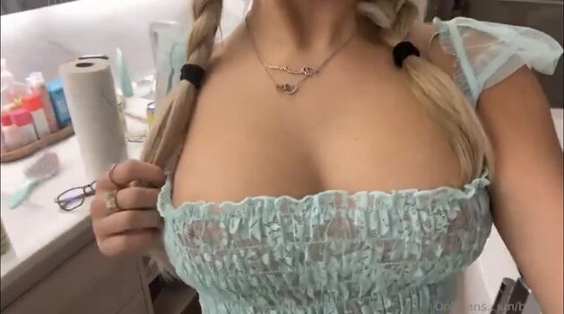 Breckie hill leaked private photo uncensored HD quality