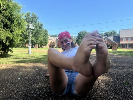 Brisweetfeet leaked private photo uncensored HD quality