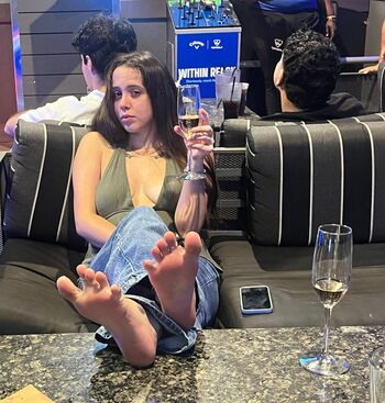 Brisweetfeet leaked private photo uncensored HD quality