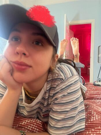 Brisweetfeet leaked private photo uncensored HD quality