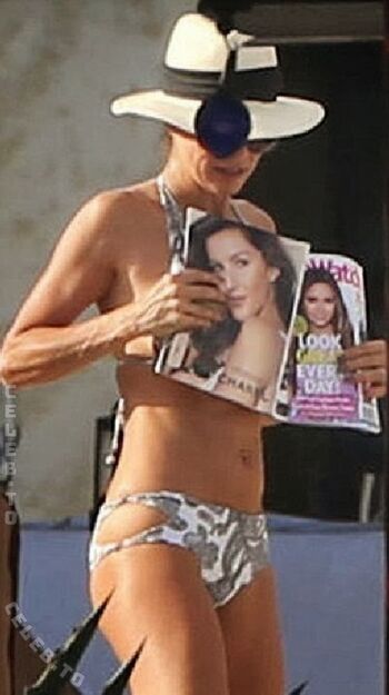 Brooke burke page leaked private photo uncensored HD quality
