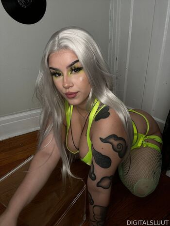 Bunnisluut leaked private photo uncensored HD quality