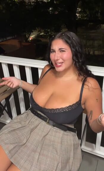 Bustybri leaked private photo uncensored HD quality
