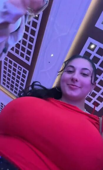 Bustybri leaked private photo uncensored HD quality