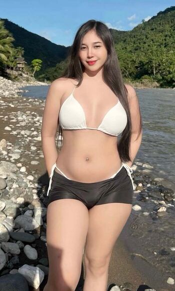 Carla may leaked private photo uncensored HD quality