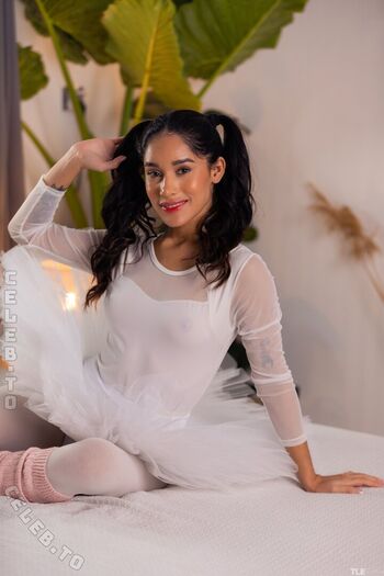 Carolina guerrero page leaked private photo uncensored HD quality