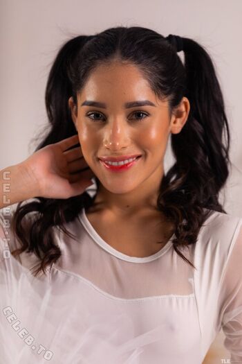Carolina guerrero page leaked private photo uncensored HD quality