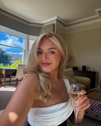 Cassiedavidsonx leaked private photo uncensored HD quality