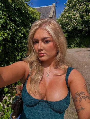 Cassiedavidsonx leaked private photo uncensored HD quality