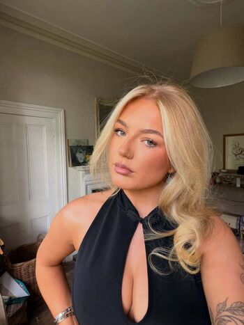 Cassiedavidsonx leaked private photo uncensored HD quality