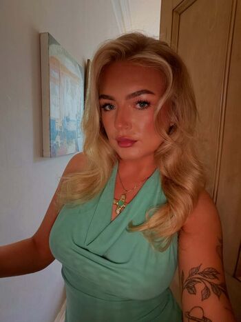 Cassiedavidsonx leaked private photo uncensored HD quality