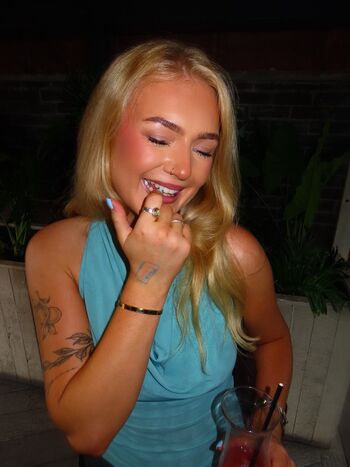 Cassiedavidsonx leaked private photo uncensored HD quality