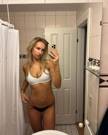Cecilie hoyer page leaked private photo uncensored HD quality