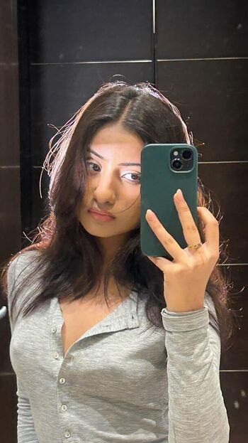 Chandni solanki leaked private photo uncensored HD quality