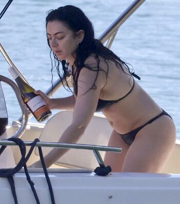 Charli xcx leaked private photo uncensored HD quality