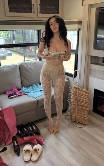 Charli xcx page leaked private photo uncensored HD quality