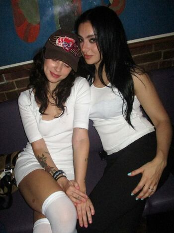 Charli xcx leaked private photo uncensored HD quality