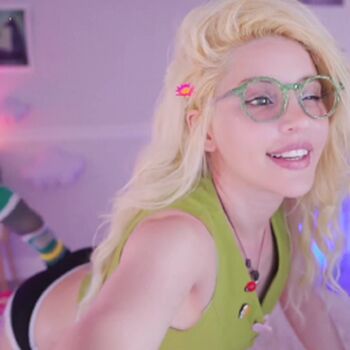 Cherrycrush leaked private photo uncensored HD quality
